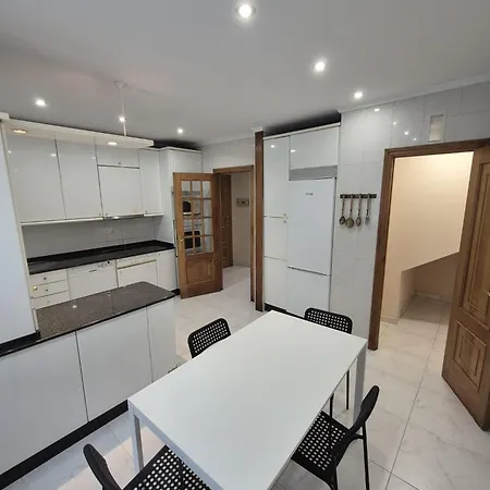 Alfonso X Lucus Confort アパート